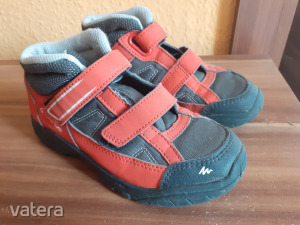 Quechua gyerek cipő Használt, 30 ,Megbízható eladó! Több termék EGY postadíj!! LEÁRAZV << lejárt 7934420 84 fotója