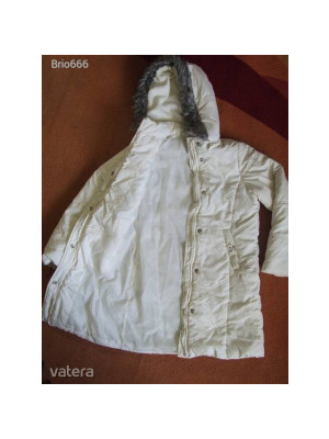 Újszerű kapucnis vajszínű Cherokee kabát 10-11 éves kislányra << lejárt 278009