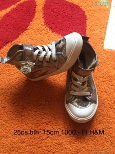 H&M tornacipő 25ös << lejárt 2231349 9 fotója