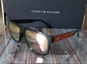 Tommy Hilfiger napszemüveg << lejárt 2093378 4 fotója
