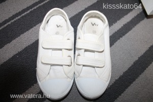 Deichmann-os fehér tornacipő 30-as << lejárt 6562361 99 fotója
