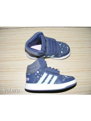 Adidas 25-ös (UK 7,5) újszerű kislány sportcipő, bth.: 16 cm << lejárt 68517