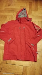 TRIBORD kamasz fiú 12évesre-vízhatlan,kapucnis piros színű dzseki -kabát ,esőkabát << lejárt 1556182 51 fotója