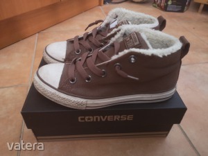 Bélelt Converse magasszárú cipő 35 << lejárt 4966783 39 fotója