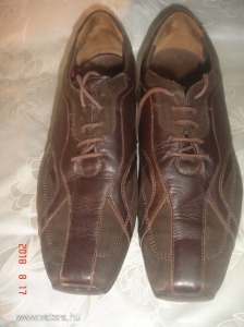 Újszerű VERO GOMMA 42,5-s cipő. << lejárt 4961864 15 fotója