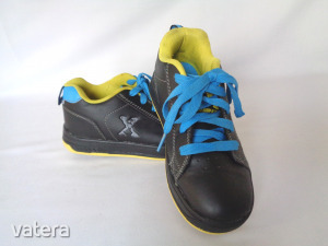 SIDEWALKSPORTS gyerek fekete-sárga-kék kétkerekű gurulós,görgős sportcipő 34 << lejárt 6662569 49 fotója