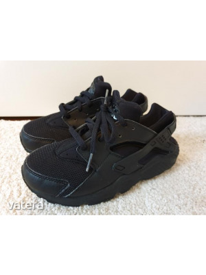 Nike Huarache ultra vagány, könnyű, fekete sportcipő, cipő << lejárt 673210