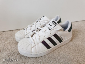Adidas Superstar szuper fehér bőr cipő << lejárt 8651917 80 fotója