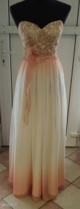 Egyedi tervezésű menyasszonyi ruha 38-42-es méretig megfelelő << lejárt 9338877 67 fotója