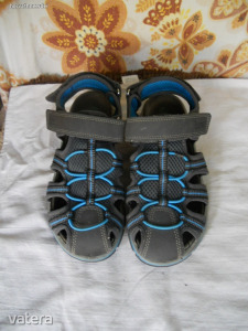 35-ös Bama márkájú, puha, kényelmes lábujjvédős túraszandál << lejárt 3082046 34 fotója
