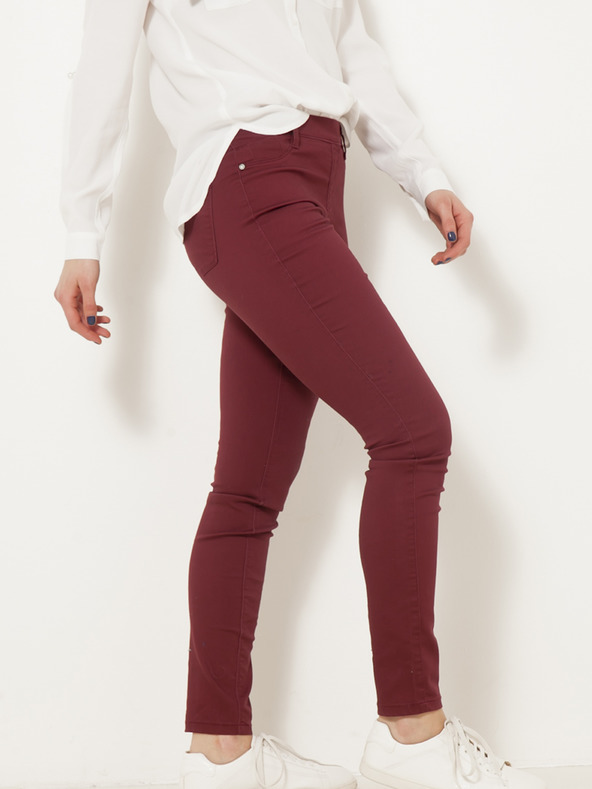 CAMAIEU Farmernadrág Piros << lejárt 5459588 46 << lejárt 8648912 68 fotója