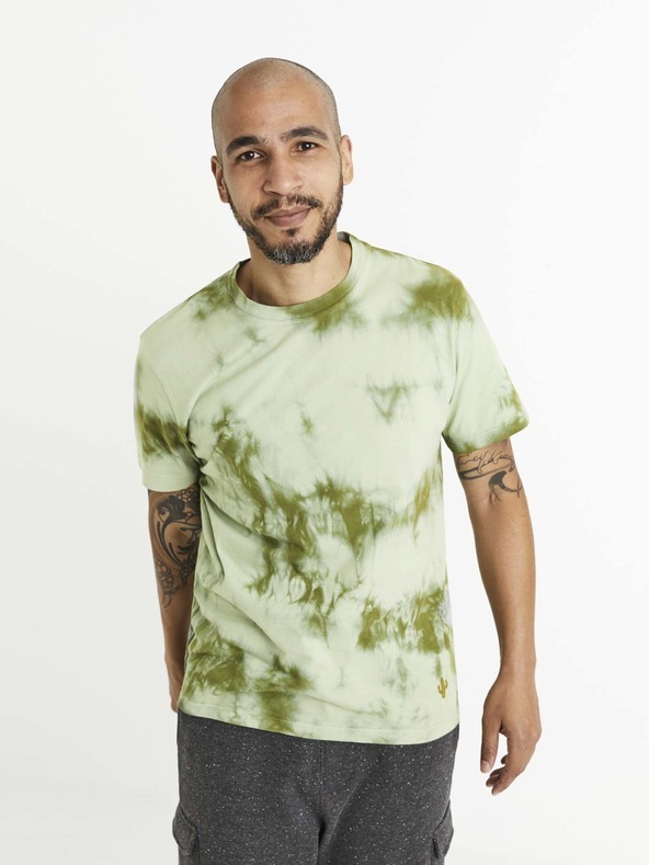 Celio Póló Zöld << lejárt 852171 85 << lejárt 3479219 26 fotója