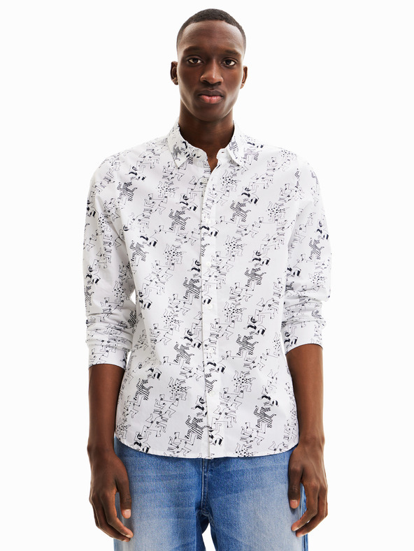 Desigual Lluis Ing Fehér fotója