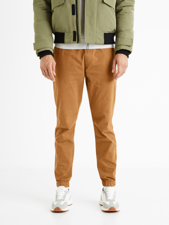 Celio Voyage Nadrág Barna << lejárt 4968657 34 fotója