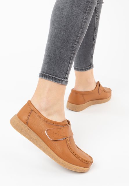 Milanka camel bőr mokaszin fotója
