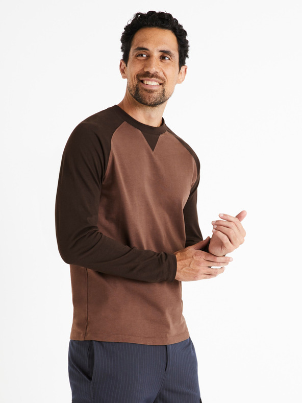 Celio Cesolrag Póló Barna << lejárt 7803631 59 fotója