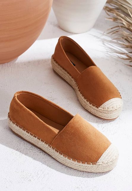 Larelia camel női espadrilles fotója