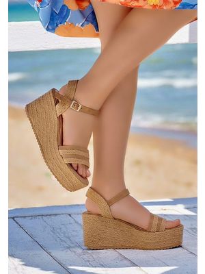 Flavia camel platform szandál