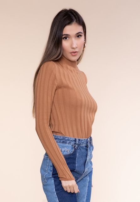 Dionisa v2 barna blúz fotója