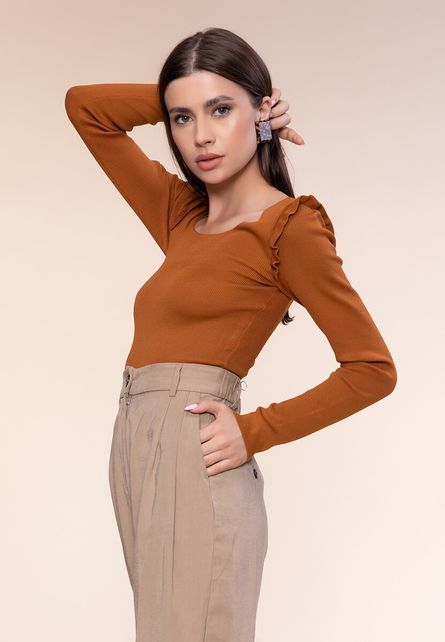 Martha camel blúz fotója