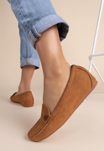 Jenefer camel bőr mokaszin fotója