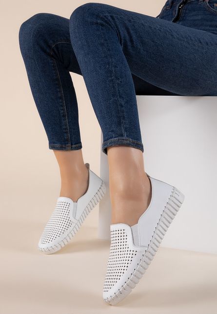 Cenisia fehér bőr espadrilles fotója