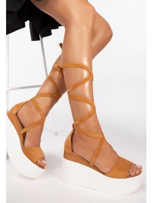 Karolina camel platform szandál