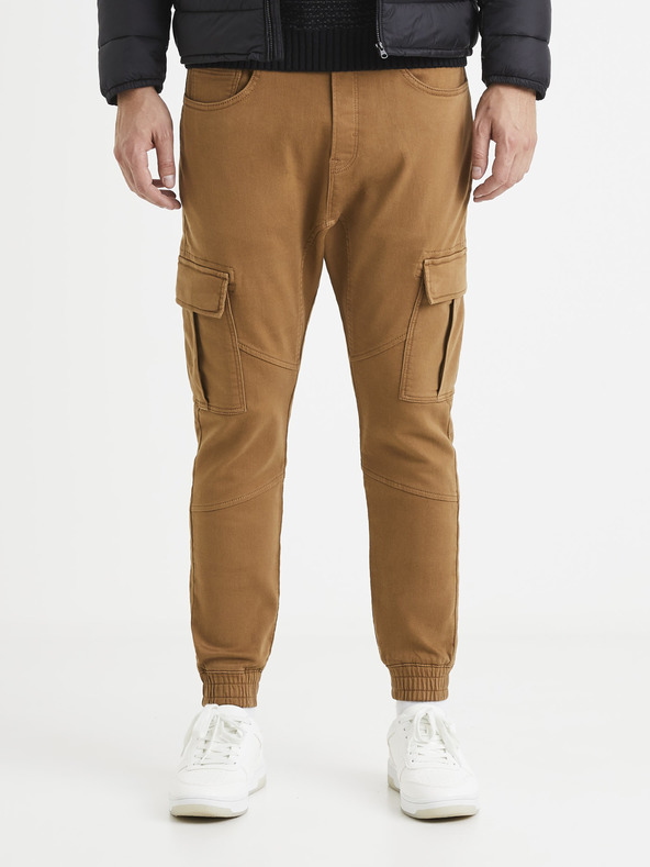 Celio Vokit Nadrág Barna << lejárt 6703428 37 fotója