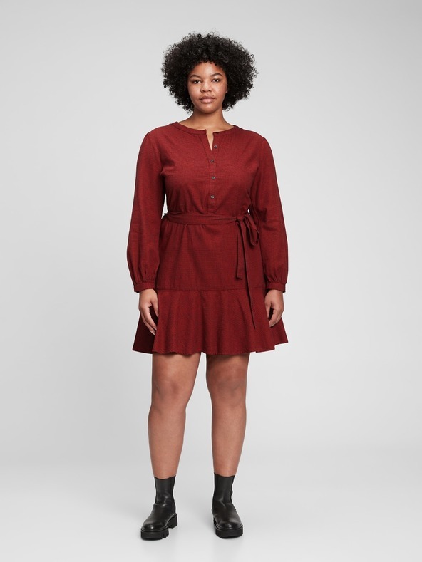GAP Ruha Piros << lejárt 4788779 84 fotója