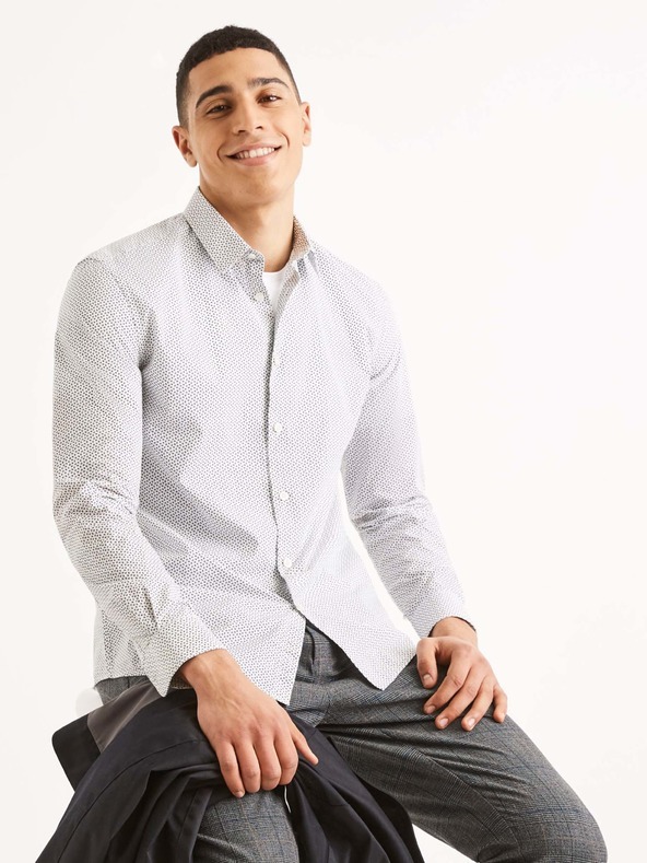 Celio Talisson Ing Fehér << lejárt 1170033 37 << lejárt 4280163 14 << lejárt 8511408 51 fotója