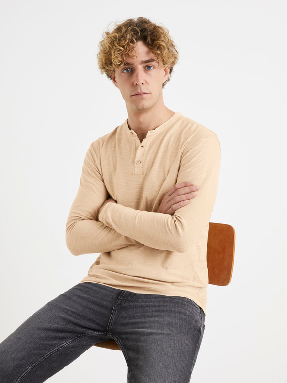 Celio Venerable Póló Bézs << lejárt 4548662 32 fotója