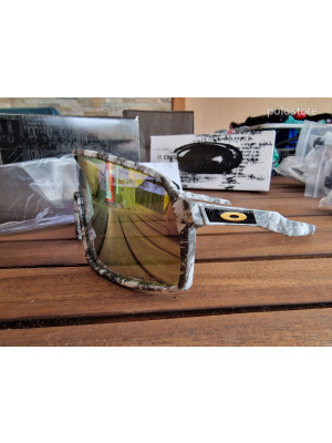 Oakley SUTRO prizm divat napszemüveg