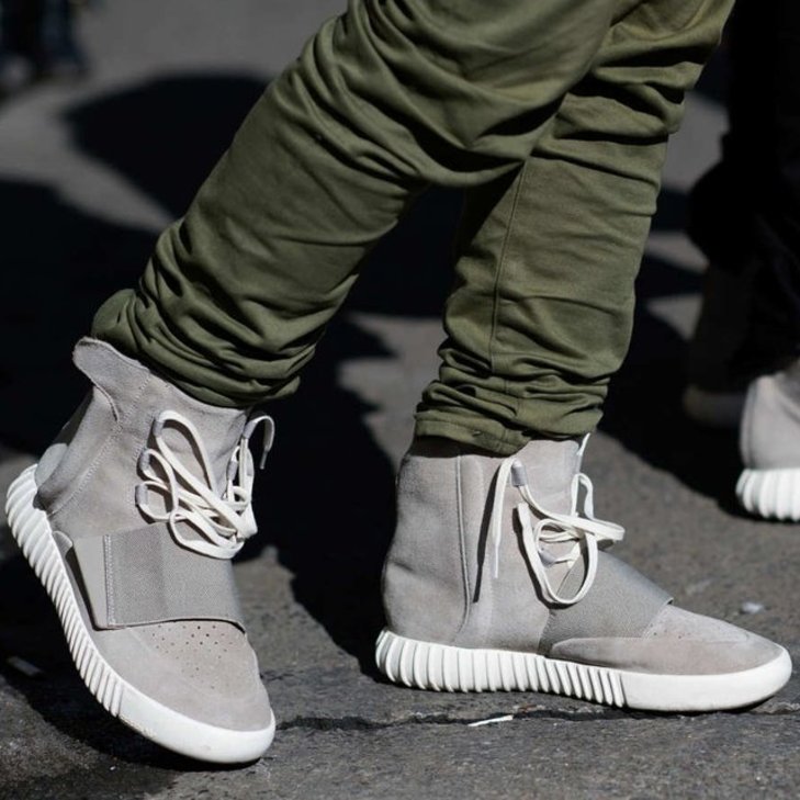 Kanye West cipőt tervezett az Adidasnak! 5 kép