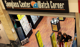 Sunglass Center/Watch Corner - Arena Plaza fotó